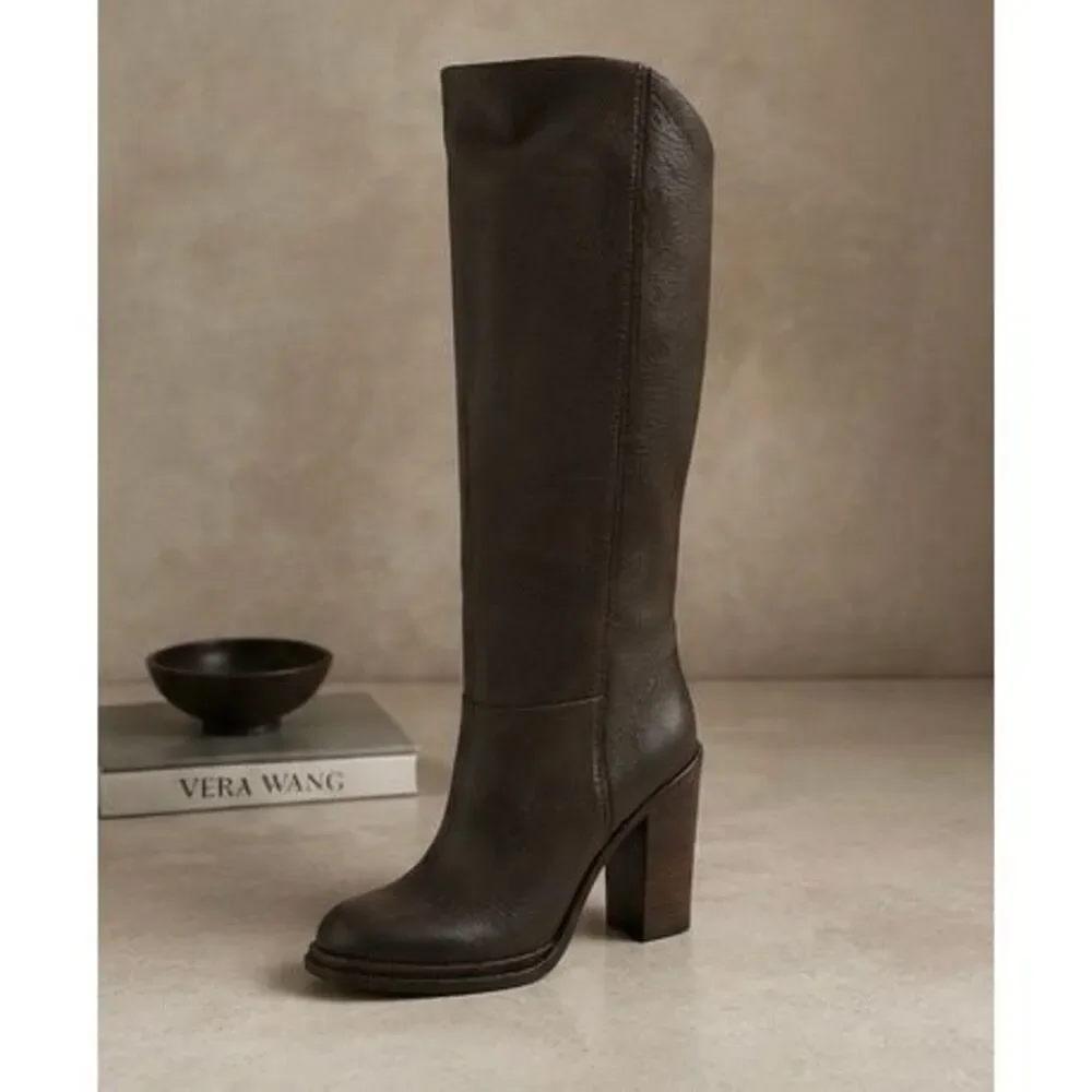 Vera Wang Kai Knee High Boots 9 Brown Italian Leather Block Heel Made Italy